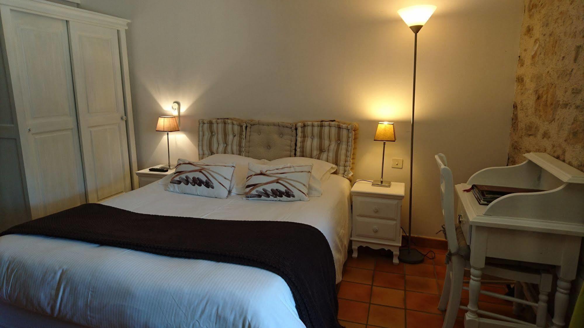 Hotel La Bastie D'urfe